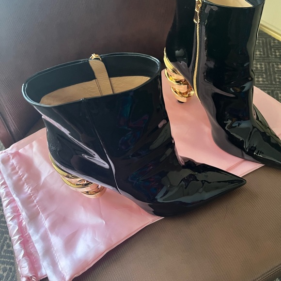 Check out these super cute and comfortable booties by Keeyahri! A must have! - Picture 3 of 5